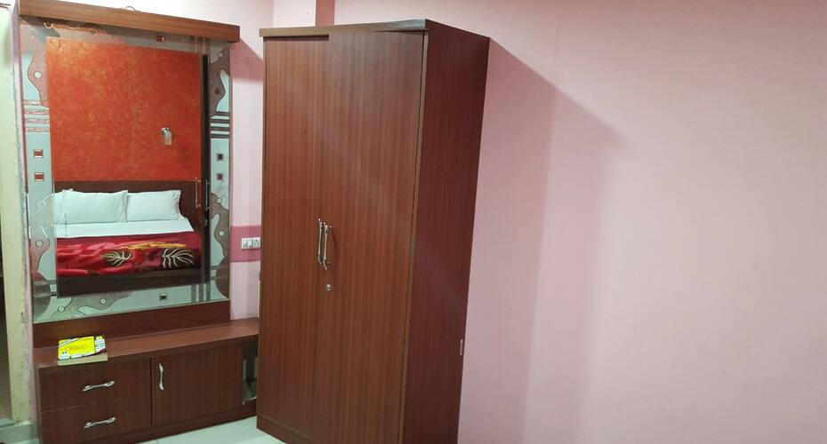 Hotel Mehul, Ahmedabad 4